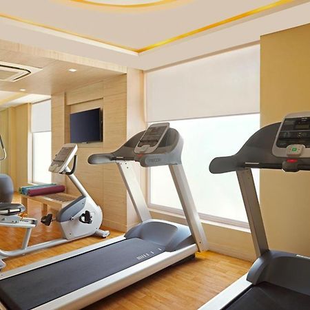 Lemon Tree Hotel Shimona Chennai Exterior photo